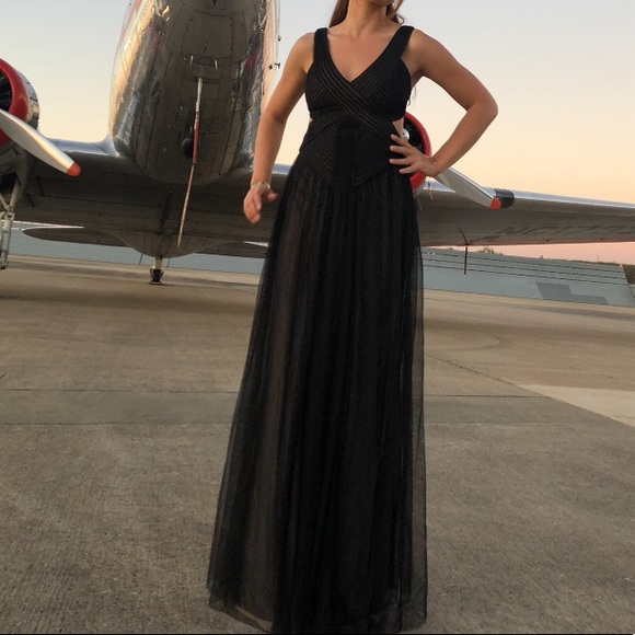 Black BCBGMaxazria tulle gown size 0 - Picture 7 of 7